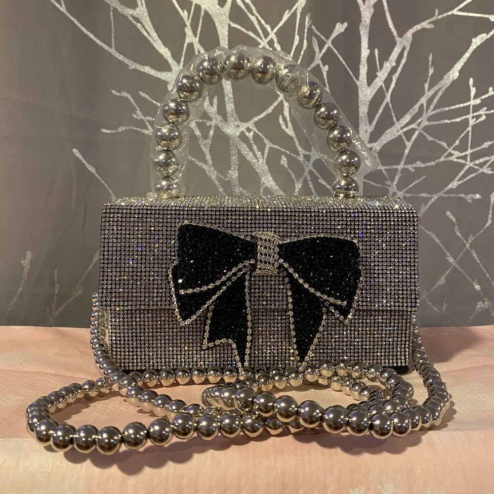 BNWT Bling Rhinestone Trendy Bow Elegant Evening Bag